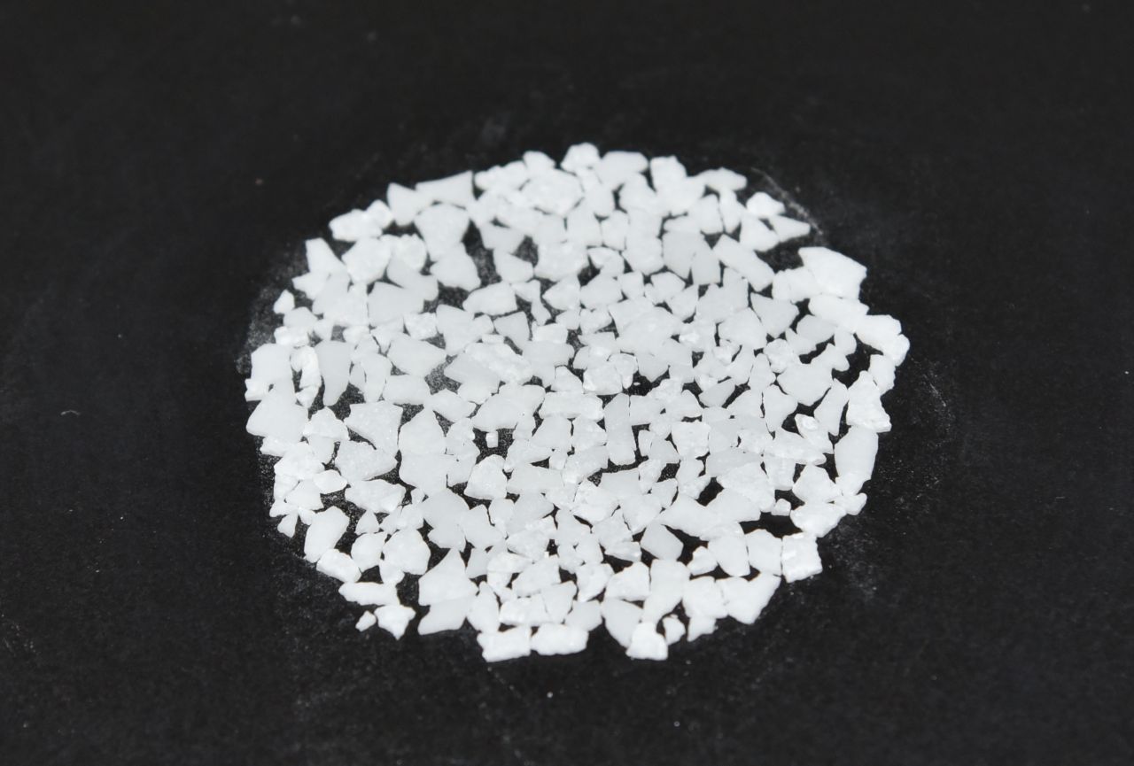 Trimellitic anhydride (TMA)-White or yellowish Flake